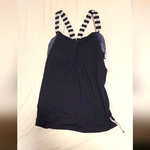 Lululemon rest less tank, size 4